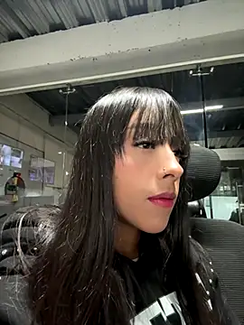 Snapshot of Aleja_ruizz chatting on November 2025 06:56:02 AM Aleja ruizz online show from November 2025 06:56:02 AM