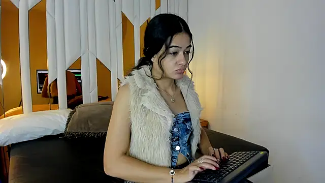 Snapshot of ValeriaPrado chatting on December 2025 07:30:01 PM ValeriaPrado online show from December 2025 07:30:01 PM