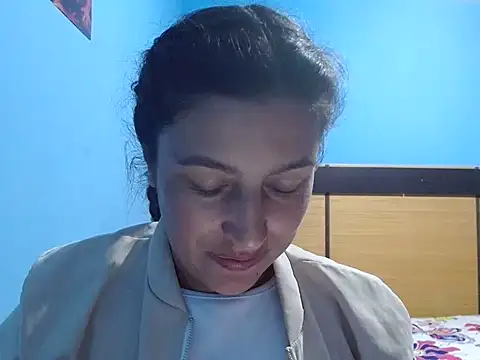 SarahFriendly online show from April 2026 02:35:02 AM