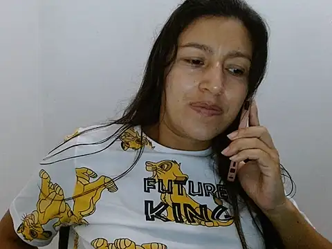 Snapshot of SarahFriendly chatting on July 2026 11:22:01 AM SarahFriendly online show from July 2026 11:22:01 AM