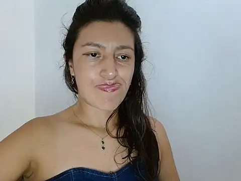 Snapshot of SarahFriendly chatting on July 2026 06:16:02 PM SarahFriendly online show from July 2026 06:16:02 PM