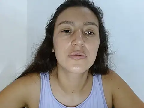 Snapshot of SarahFriendly chatting on July 2026 02:13:01 PM SarahFriendly online show from July 2026 02:13:01 PM