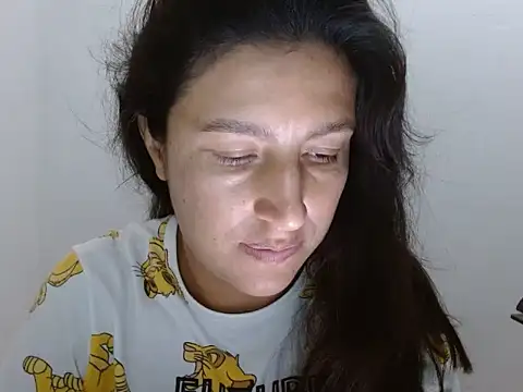 Snapshot of SarahFriendly chatting on July 2026 01:46:02 AM SarahFriendly online show from July 2026 01:46:02 AM