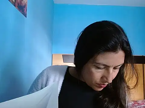 SarahFriendly online show from April 2026 07:37:01 PM