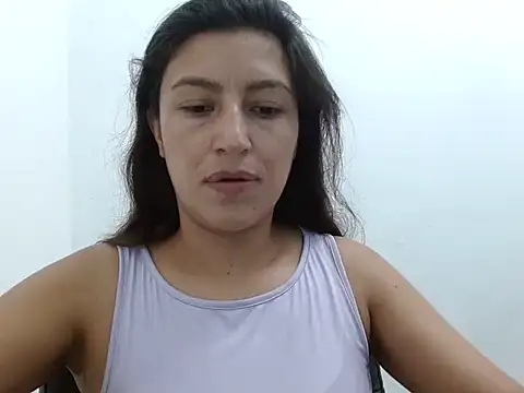 Snapshot of SarahFriendly chatting on May 2026 12:22:01 PM SarahFriendly online show from May 2026 12:22:01 PM