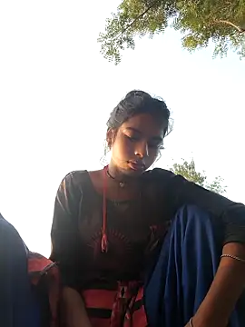 Snapshot of Gulika_Doshi chatting on October 2025 01:28:01 AM Gulika Doshi online show from October 2025 01:28:01 AM