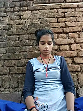 Snapshot of Gulika_Doshi chatting on October 2025 01:27:02 AM Gulika Doshi online show from October 2025 01:27:02 AM