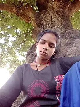 Snapshot of Gulika_Doshi chatting on September 2025 03:45:01 AM Gulika Doshi online show from September 2025 03:45:01 AM