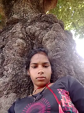 Snapshot of Gulika_Doshi chatting on September 2025 03:23:02 AM Gulika Doshi online show from September 2025 03:23:02 AM