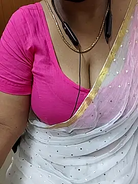 Snapshot of tami_lavanya chatting on June 2026 06:05:02 PM tami lavanya online show from June 2026 06:05:02 PM