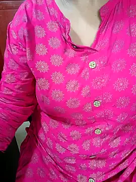Snapshot of tami_lavanya chatting on September 2025 04:29:01 AM tami lavanya online show from September 2025 04:29:01 AM