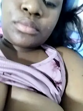 Snapshot of martinabro chatting on October 2025 02:15:02 AM martinabro online show from October 2025 02:15:02 AM