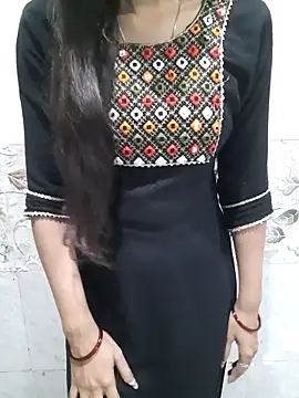 Snapshot of Aarti-kumri chatting on February 2026 06:52:01 PM Aarti-kumri online show from February 2026 06:52:01 PM