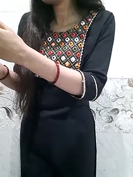 Snapshot of Aarti-kumri chatting on February 2026 06:05:02 PM Aarti-kumri online show from February 2026 06:05:02 PM