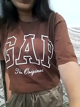 Snapshot of Aarti-kumri chatting on November 2025 09:03:02 PM Aarti-kumri online show from November 2025 09:03:02 PM