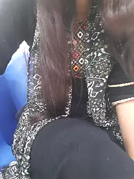 Snapshot of Aarti-kumri chatting on November 2025 05:28:02 PM Aarti-kumri online show from November 2025 05:28:02 PM