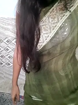 Snapshot of Aarti-kumri chatting on November 2025 10:43:01 AM Aarti-kumri online show from November 2025 10:43:01 AM