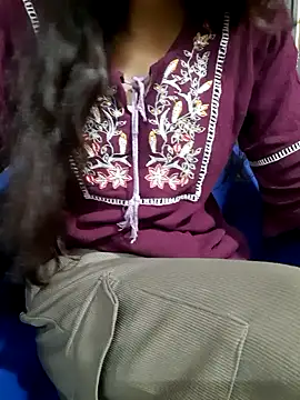 Snapshot of Aarti-kumri chatting on October 2025 04:48:02 PM Aarti-kumri online show from October 2025 04:48:02 PM