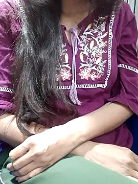 Snapshot of Aarti-kumri chatting on November 2025 03:16:02 PM Aarti-kumri online show from November 2025 03:16:02 PM