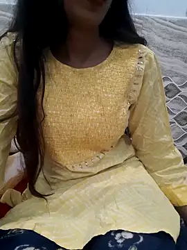 Snapshot of Aarti-kumri chatting on November 2025 03:55:02 PM Aarti-kumri online show from November 2025 03:55:02 PM