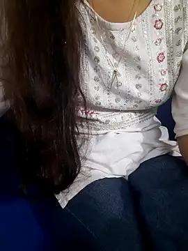 Snapshot of Aarti-kumri chatting on October 2025 10:06:01 AM Aarti-kumri online show from October 2025 10:06:01 AM