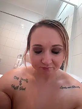 Tayah Pasadena online show from April 2026 11:17:02 PM