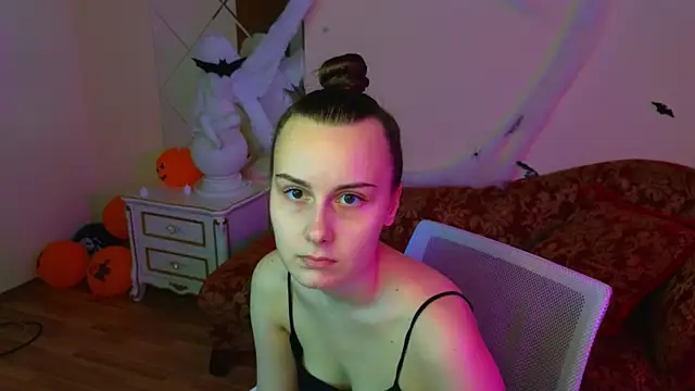 Snapshot of Kelly_Cartier chatting on November 2025 11:37:01 AM Kelly Cartier online show from November 2025 11:37:01 AM