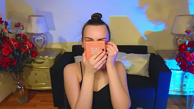 Snapshot of Kelly_Cartier chatting on November 2025 11:55:02 AM Kelly Cartier online show from November 2025 11:55:02 AM