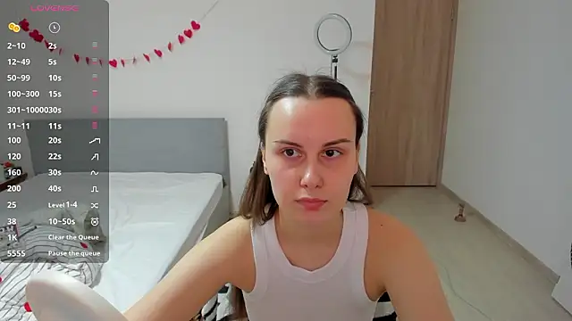 Kelly Cartier online show from March 2026 01:19:02 PM