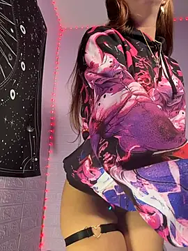 ZeziGamingg online show from February 2026 03:18:01 AM