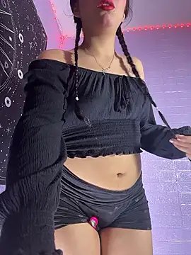 ZeziGamingg online show from January 2026 07:23:02 AM