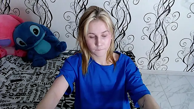 RoyAngela online show from April 2026 01:29:01 AM