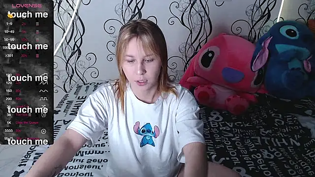 RoyAngela online show from October 2025 01:10:02 PM