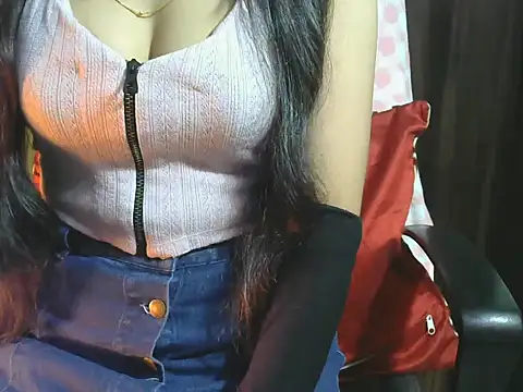 sheetal-sheetal95 online show from December 2025 04:21:02 PM