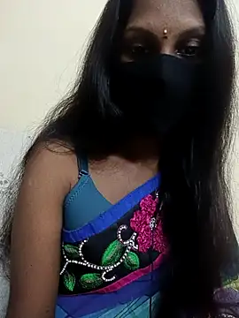 Snapshot of kavya-telugu84 chatting on October 2025 06:53:02 PM kavya-telugu84 online show from October 2025 06:53:02 PM