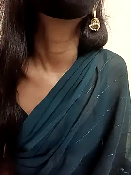 Snapshot of kavya-telugu84 chatting on September 2025 10:27:01 PM kavya-telugu84 online show from September 2025 10:27:01 PM