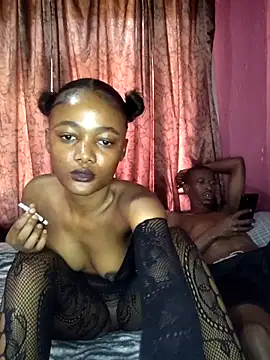 Snapshot of BrownRoxxane6 chatting on October 2025 10:39:01 AM BrownRoxxane6 online show from October 2025 10:39:01 AM