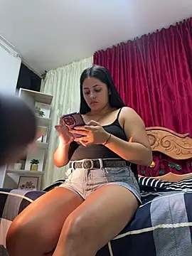 menna lee online show from April 2026 08:04:01 PM