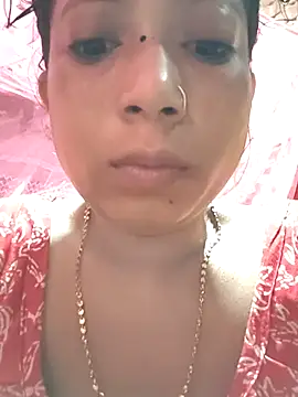 Snapshot of Magic-heart1 chatting on October 2025 02:37:02 AM Magic-heart1 online show from October 2025 02:37:02 AM