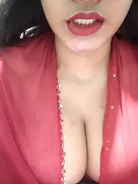 Snapshot of BerryOnFire chatting on February 2026 07:51:02 AM BerryOnFire online show from February 2026 07:51:02 AM