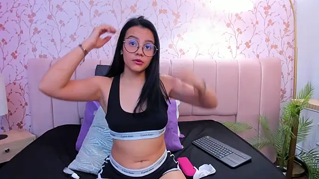 ariannaliss online show from October 2025 12:17:01 PM