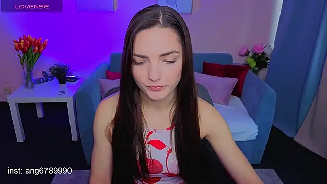 MyEllaLuvs online show from October 2025 01:34:02 PM