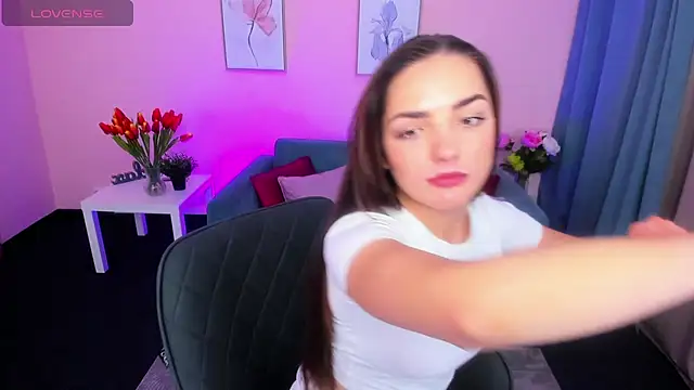 MyEllaLuvs online show from September 2025 08:33:01 PM