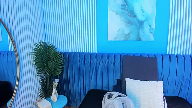 lizzievan online show from October 2025 11:44:02 AM