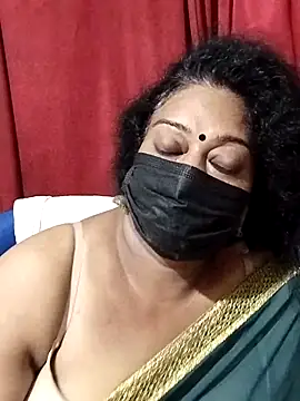Snapshot of surekha-30 chatting on October 2025 05:15:02 PM surekha-30 online show from October 2025 05:15:02 PM