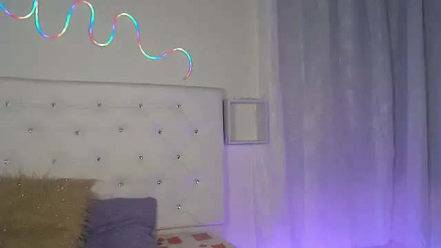 tatixxxvega online show from October 2025 01:26:02 PM