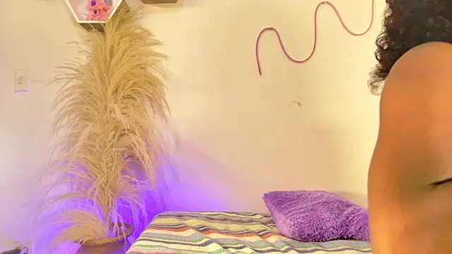 tatixxxvega online show from October 2025 01:21:02 PM