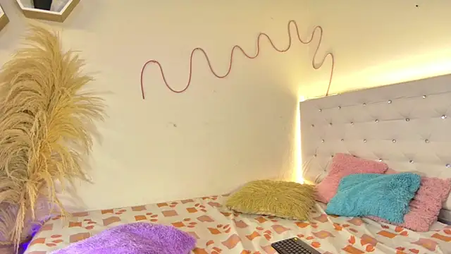 tatixxxvega online show from November 2025 01:38:01 PM