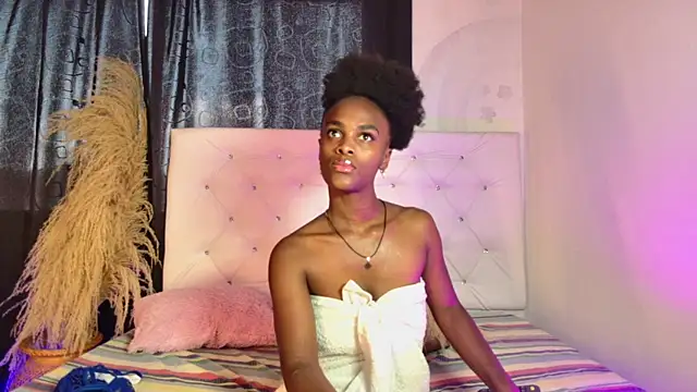 Snapshot of tatixxxvega chatting on April 2026 06:09:01 PM tatixxxvega online show from April 2026 06:09:01 PM