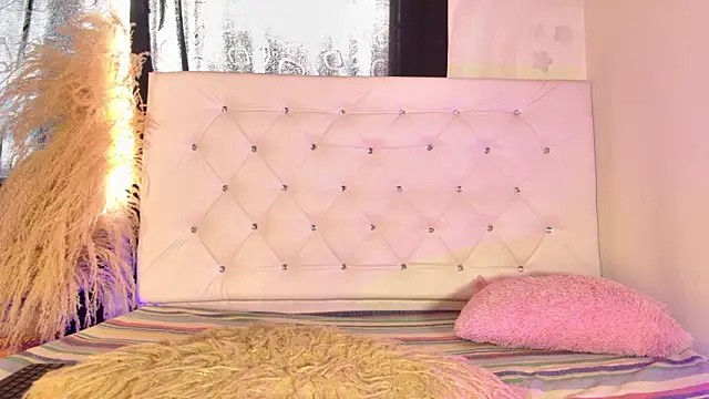 Snapshot of tatixxxvega chatting on March 2026 01:04:01 PM tatixxxvega online show from March 2026 01:04:01 PM